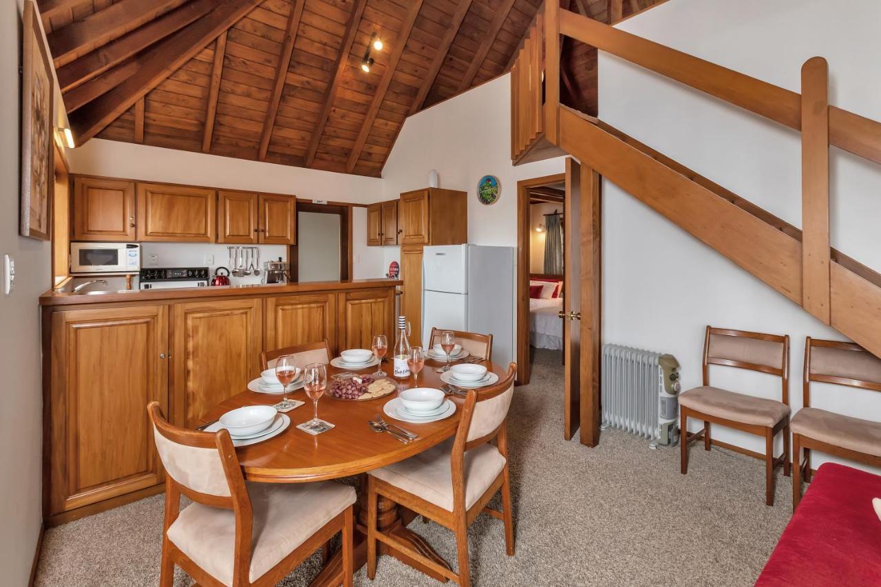 Te Maiki Retreat - Russell Holiday Home Екстер'єр фото