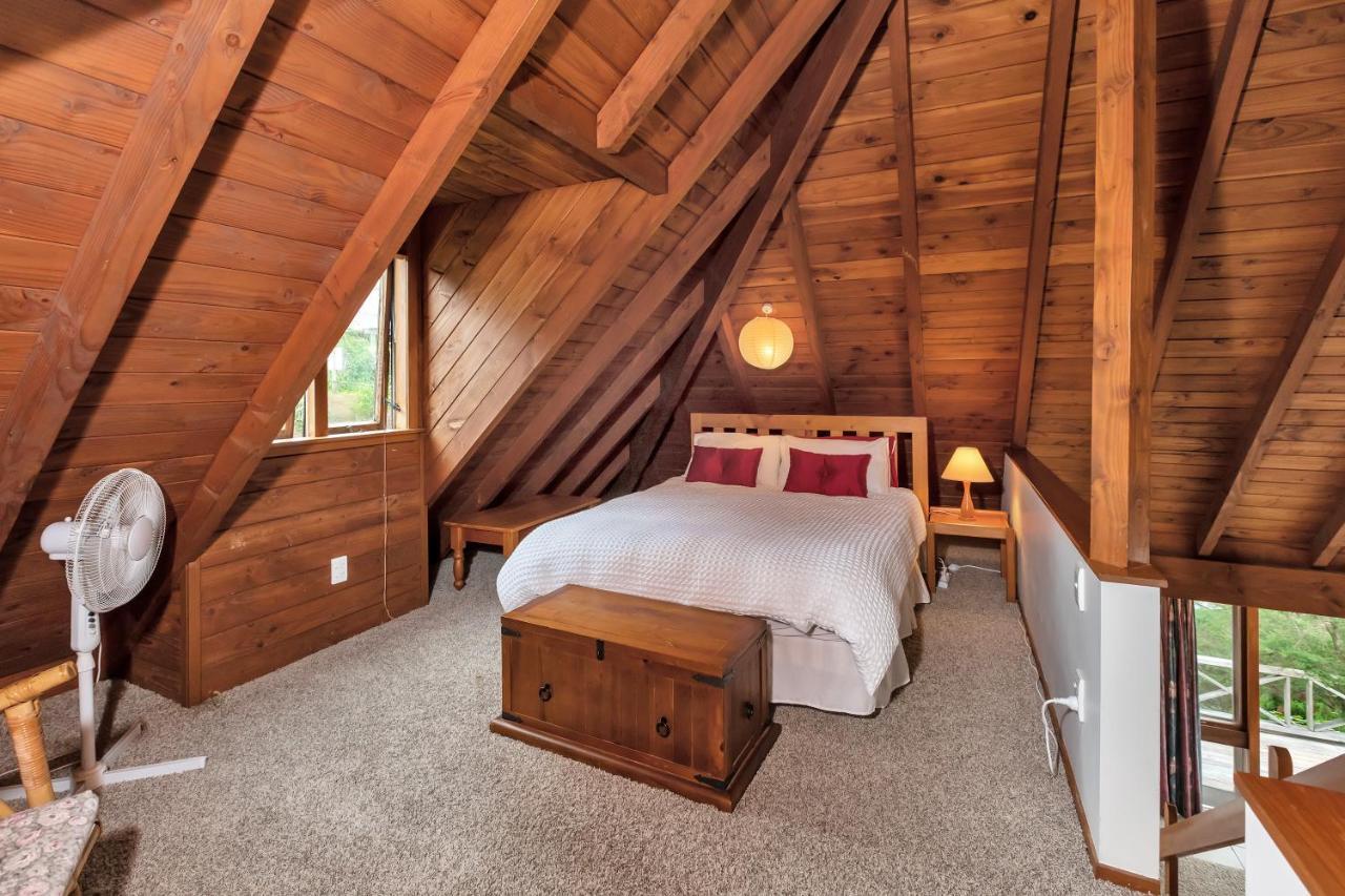 Te Maiki Retreat - Russell Holiday Home Екстер'єр фото